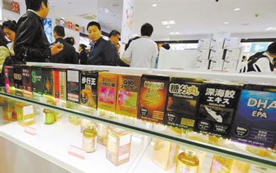 日本黑心免税店专坑中国人 价格5倍增 导游抽