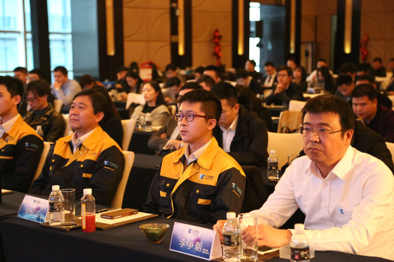 太空板业:绿色节能建筑 引领智能建造_CCTV证