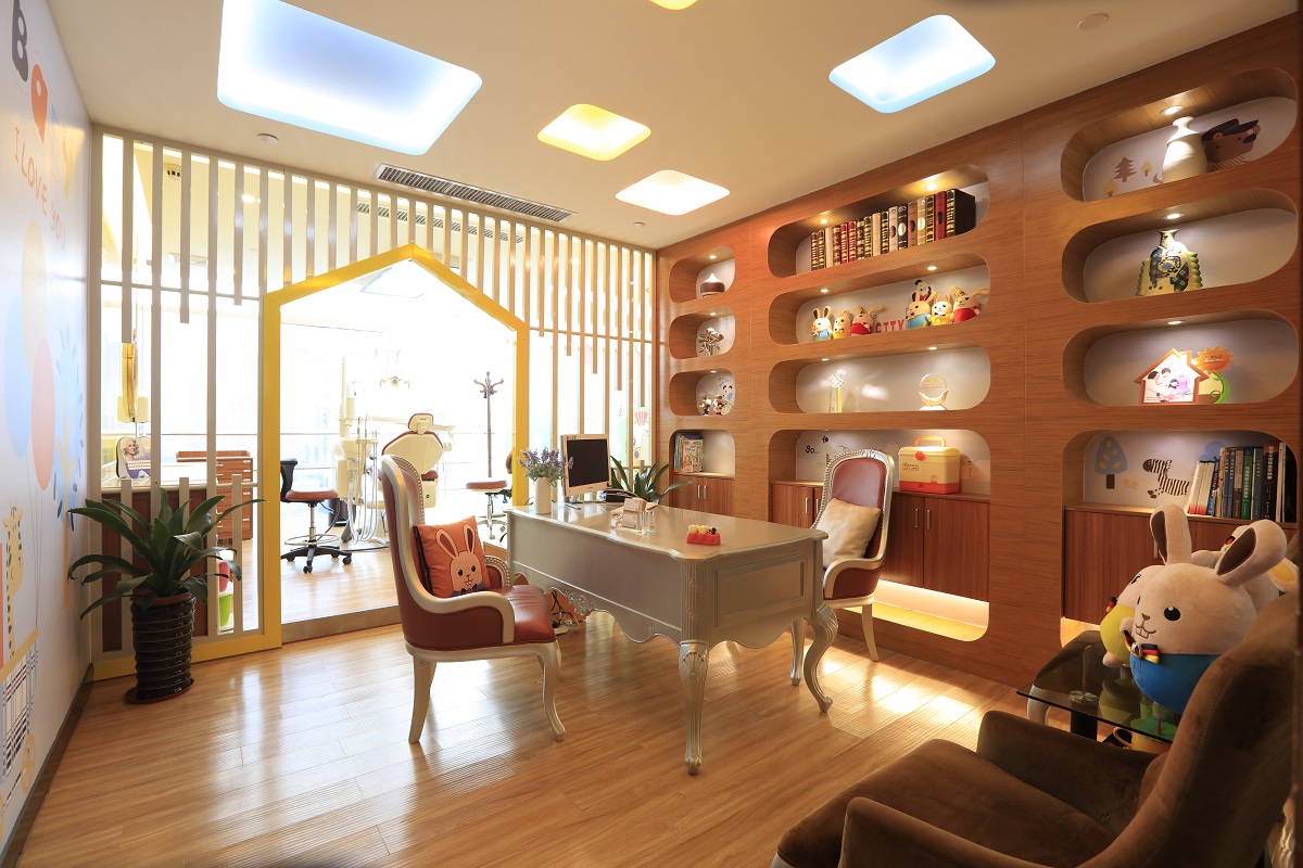 热烈庆祝德伦口腔荣升广州市医保定点单位_C