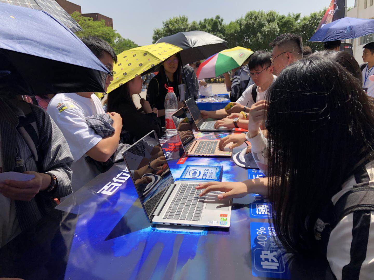 热血街舞进校园 京东电脑数码携手英特尔八代